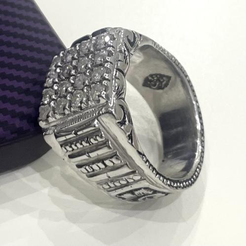خاتم فضة رجالي بحجر مرصع الماس طبيعي