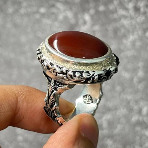 خاتم فضة رجالي بحجر عقيق كبدي يماني طبيعي
