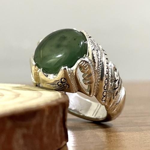 خاتم فضة رجالي بحجر عقيق يشم يماني اخضر طبيعي