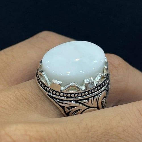 خاتم فضة رجالي بحجر عقيق طبشوري ابيض