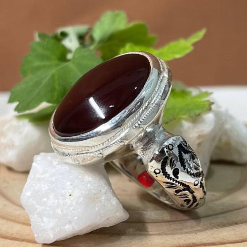 خاتم فضة رجالي بحجر عقيق كرزي يماني طبيعي