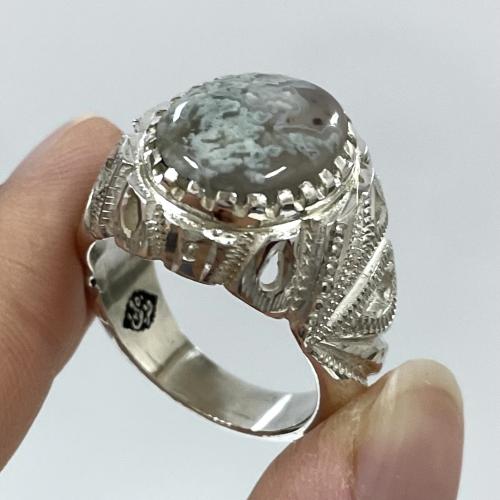 خاتم فضة رجالي بحجر عقيق خرساني ورد الربيع