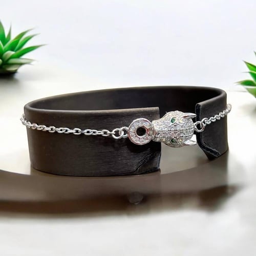 طقم فضة نسائي مرصع بزركون سويسري