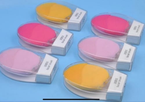 فرشاة تنظيف الوجه والبشرة