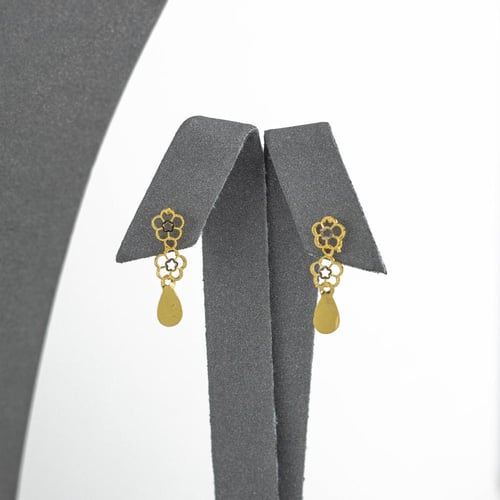 طقم ذهب "القطرات الأربعة" عيار 21 - تصميم هندسي مت...