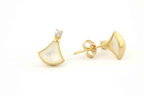 حلق ذهب تصميم صدفي E121