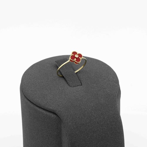 خاتم ذهب تصميم الماس مع فص احمر جميل عيار 18