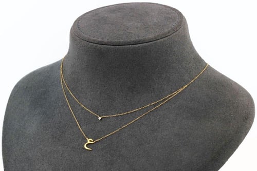 شوكر ذهب دورين بتصميم حرف مع النقاط