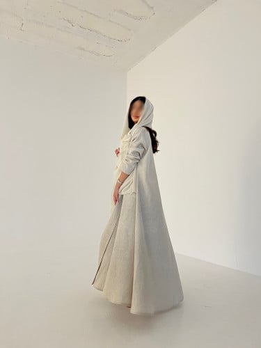 لنن طبيعي كلوش ياقة طويلة