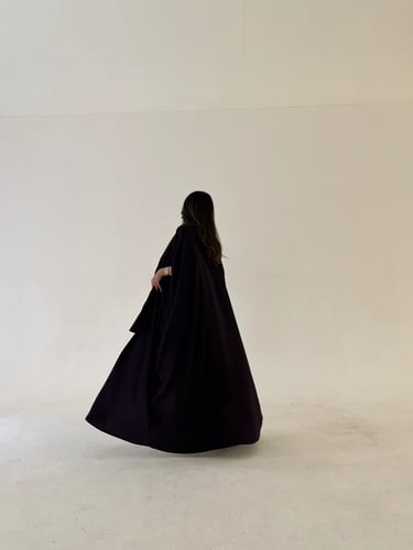 موف غامق نص بشت أكمام ضيقه