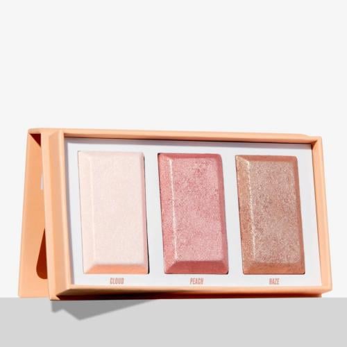 بيوتي باي | باليت اضاءة باودر للوجه By BEAUTY BAY...