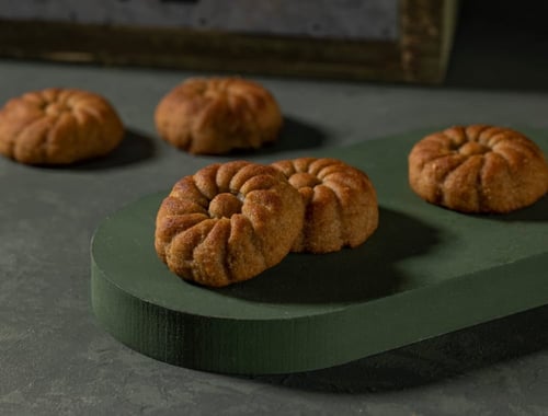 معمول القشد حشوة تمر بدون سكر