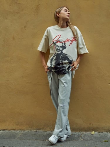 Off white t-shirt