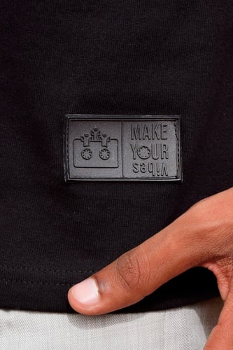 Unisex oversized black t-shirt