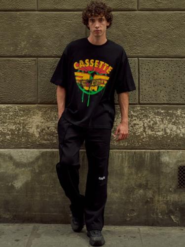 Black t-shirt