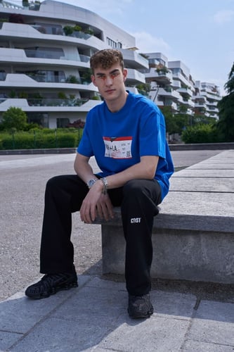 Blue boarding t-shirt