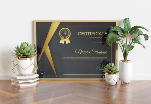 شهادات بأنواعها