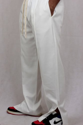 بنطلون اوفر سايز ابيض