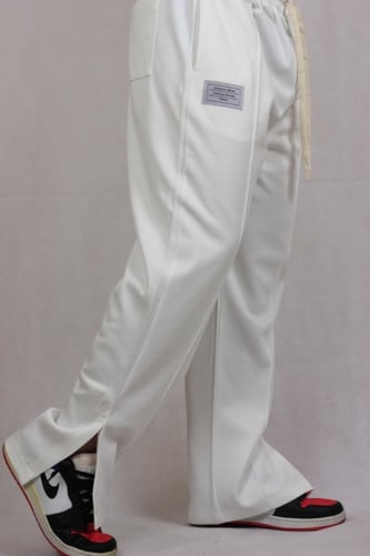 بنطلون اوفر سايز ابيض