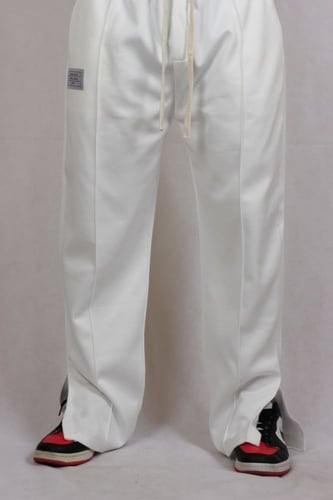 بنطلون اوفر سايز ابيض