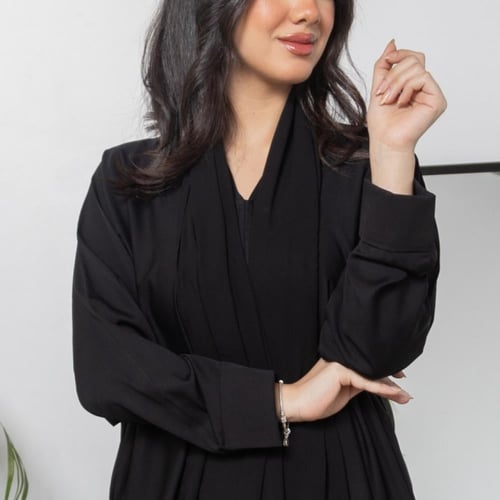 عباية كريب سوداء سادة N1005