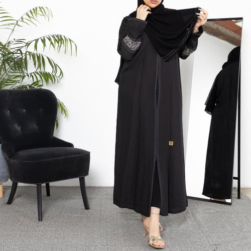 عباية زوم كوري مطرزة بالسدو R1108