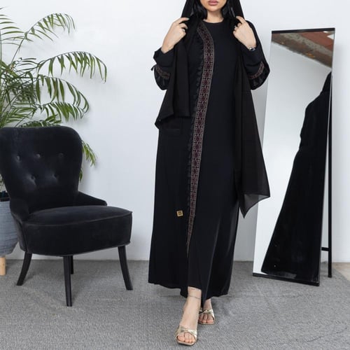 عباية سودا فاخرة بتطريز السدوN1007