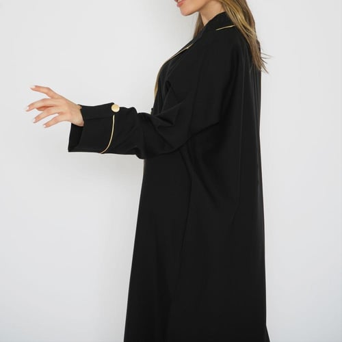 عباية سوداء ناعمة بستايل رسمي أنيق 6017