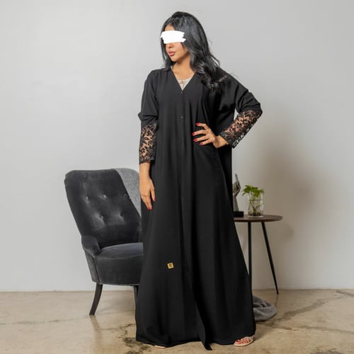 عبايه سوداء ساده بكم دانتيل فاخر 5012