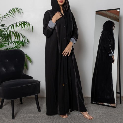 عباية سوداء سادة بتصميم مميز وكم شيفونN1050