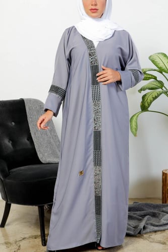 عبايه ملونة بكلفة السدو من الامام والكم 5034