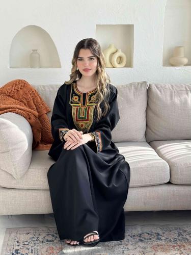 عباية يوم التأسيس انيقة 7024