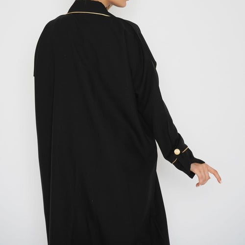 عباية سوداء ناعمة بستايل رسمي أنيق 6017