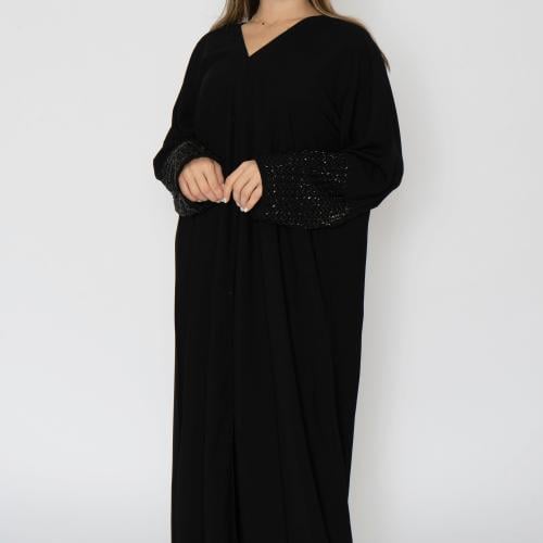 عباية سوداء تطريز في الكم 6001