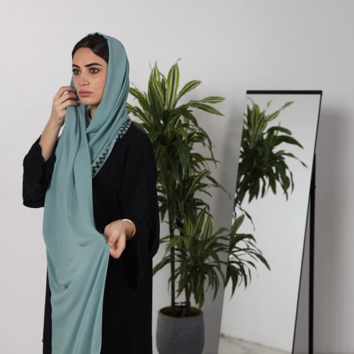 'طرحة ملونة مطرزة من الجوانب t4042