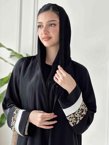 عباية سوداء بكلفه سدو ملونه على الاكمام 7001