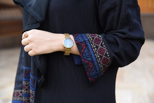 عبايه سوداء فاخره بتطريز السدو R1111