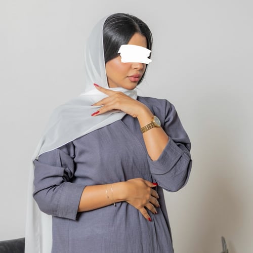 عبايه ملونة باللون الفيراني الرمادي 2023