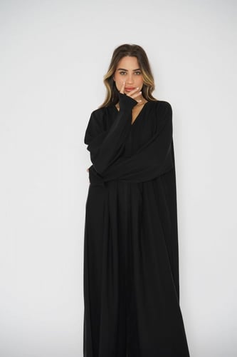 عباية سوداء كلوش مزينة بأزارير 6014