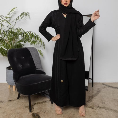 عباية سوداءسادة مقلمة N1071