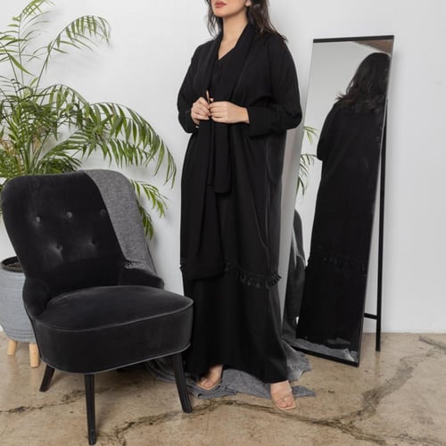 عباية سوداء ملكيN1031