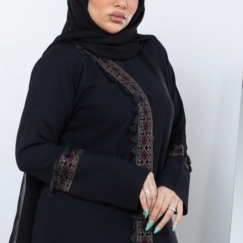 عباية سودا فاخرة بتطريز السدوN1007