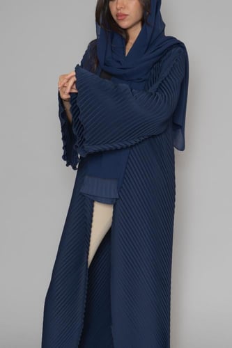 عباية ملونة لون كحلي بكسر ناعمة 6061