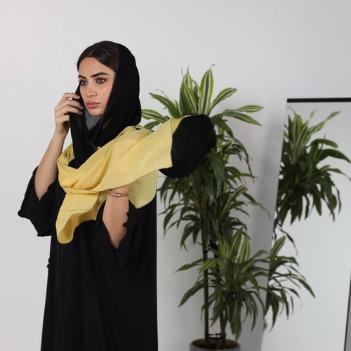 'طرحة طبقتين اسود واصفر