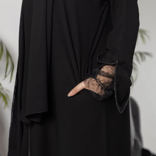 عباية سوداء سادة زوم بسحاب وجيوب مخفية وموديل اخر...
