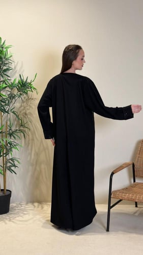 عباية ملكة الاسود