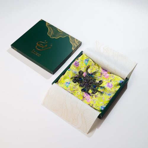 سكارف حرير مطعّم بالكرستال الفاخر دبل فيس