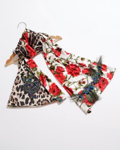 سكارف حرير مطعّم بالكرستال الفاخر دبل فيس