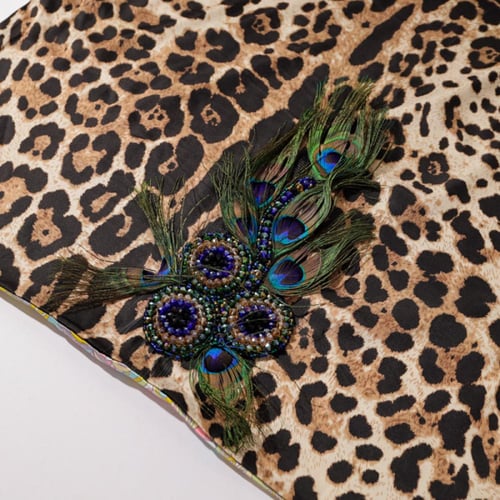 سكارف حرير بالفورير مطعّم بالكرستال الفاخر دبل فيس