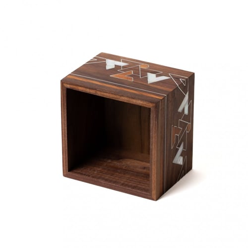 بوكس تقديم خشبي مصدّف